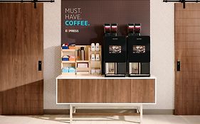 Holiday Inn Express Sealy By Ihg